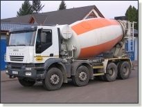 IVECO 380 TRAKKER - domiešavač